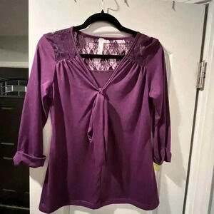 ~S.H.E~ Top - Medium